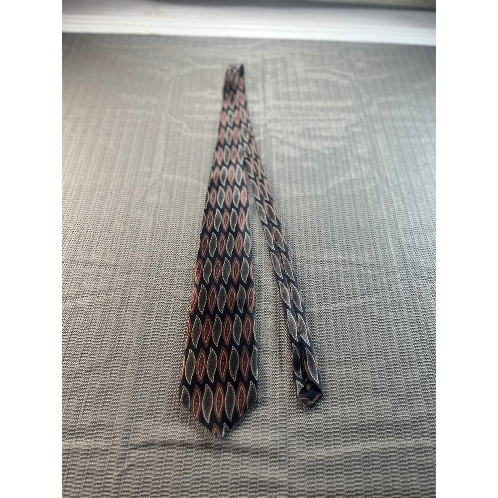 Mallory & Church Mens Silk Necktie Navy Blue Burgundy Paisley Geometric Print
